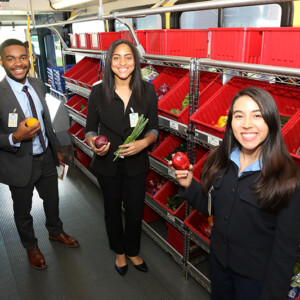 DR1-6774-Scholars-Mobile-Market